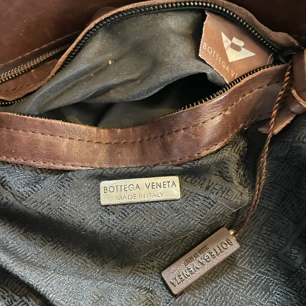 Bottega Veneta woven and leather small tote - Picture 12 of 16